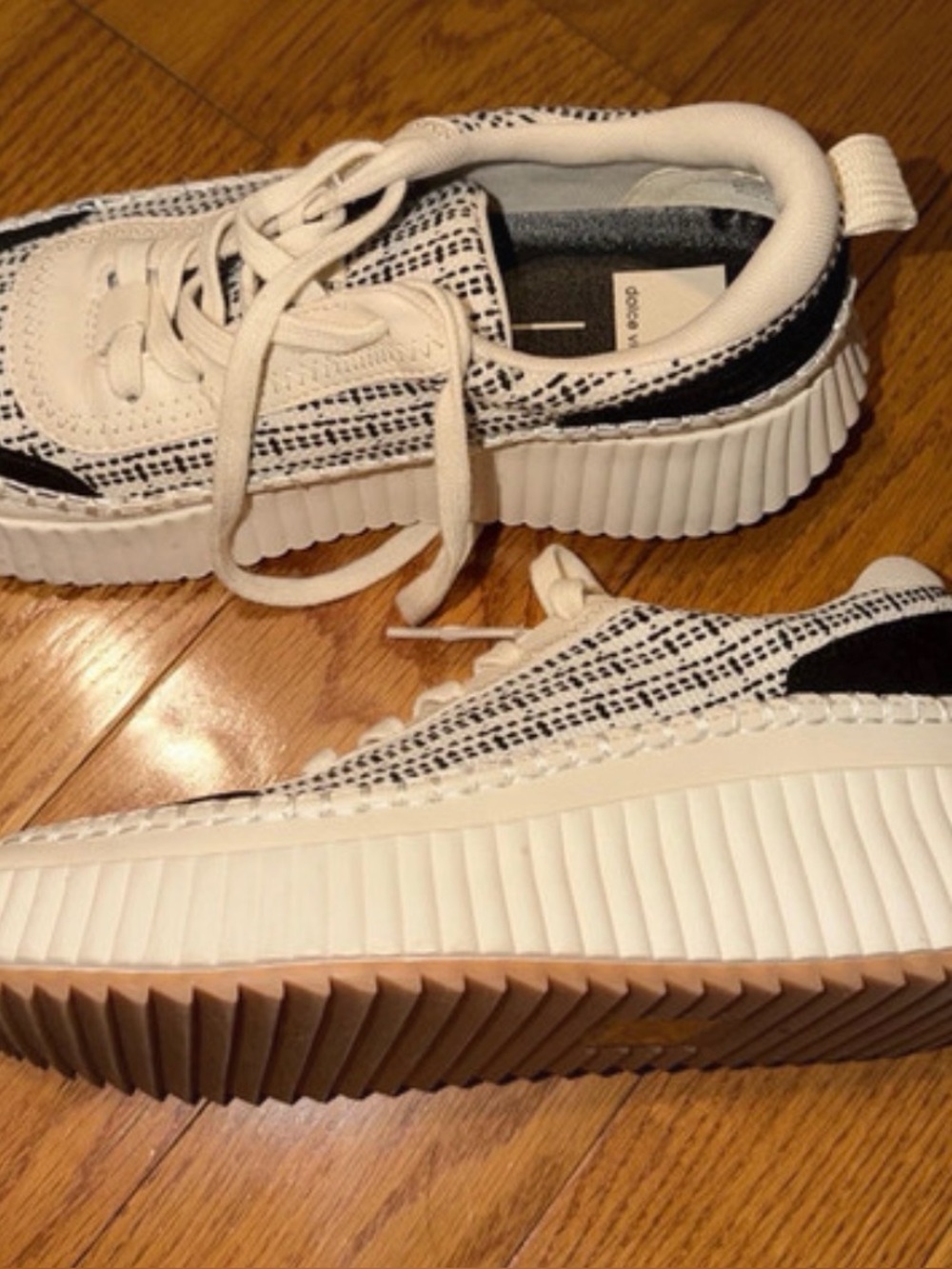 Dolce Vita Denae sneakers